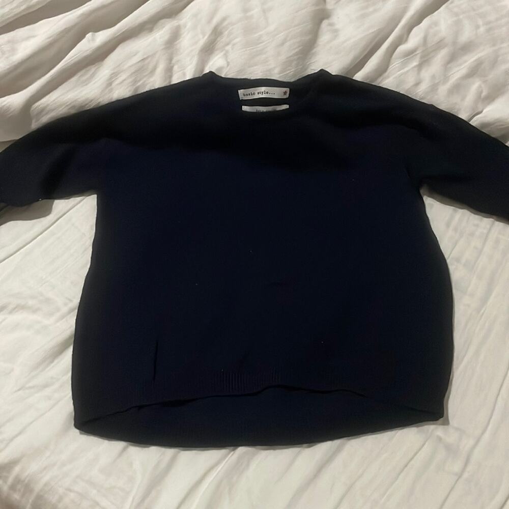 Zara 4 navy sweater hi low hemline exposed gold back zipper worn once euc
